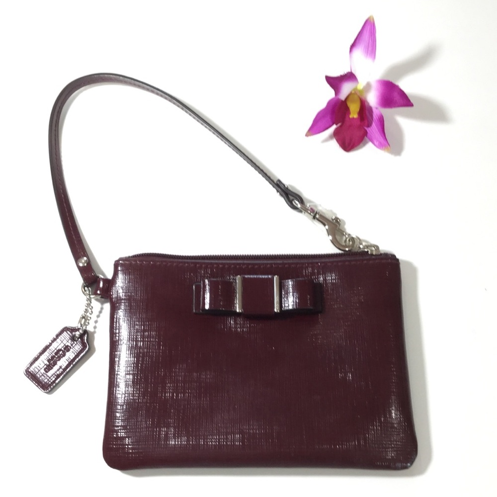 New never used Coach wristlet ❣️ - Picture 2 of 4